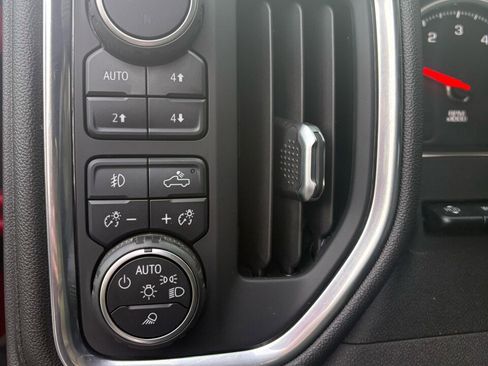 Used 2021 Chevrolet Silverado 1500 LTZ w/ LTZ Premium Package image 13