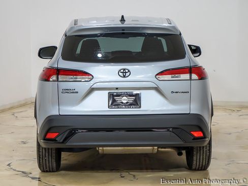 Used 2025 Toyota Corolla Cross AWD Hybrid image 7