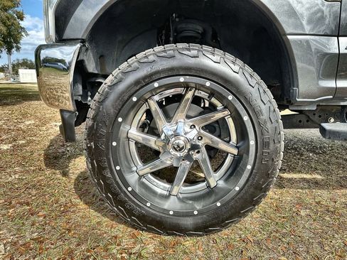 Used 2017 Ford F250 XLT w/ XLT Premium Package image 35