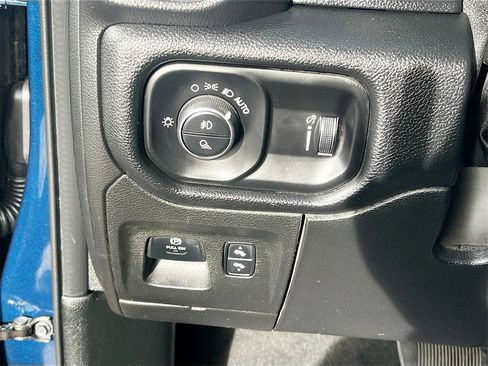 Used 2020 RAM 1500 Big Horn image 8