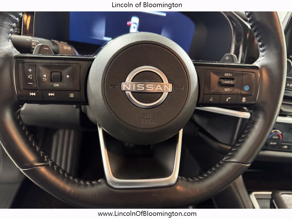 Used 2025 Nissan Pathfinder Platinum AWD/4WD image 19