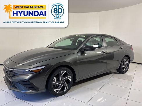 New 2025 Hyundai Elantra SEL FWD image 1