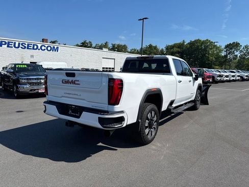 Used 2025 GMC Sierra 3500 Denali w/ Technology Package AWD/4WD image 4