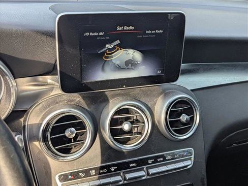 Used 2018 Mercedes-Benz GLC 300 image 6