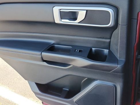 Used 2020 Ford Explorer XLT w/ Equipment Group 202A image 19