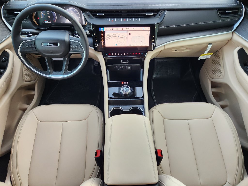 New 2026 Jeep Grand Cherokee Limited w/ Limited Altitude Package RWD image 19