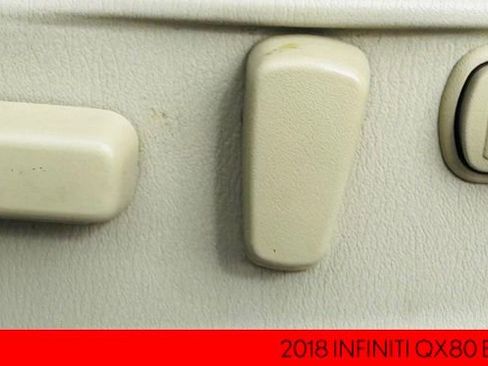 Used 2018 INFINITI QX80 DRIVER ASSISTANCE PACKAGE w/ Driver Assistance Package image 10