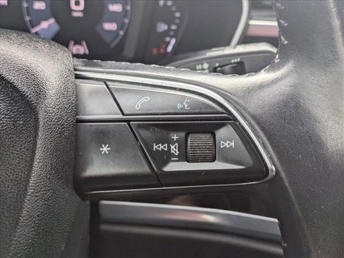Used 2020 Audi Q3 2.0T Premium image 12