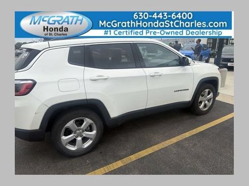 Used 2018 Jeep Compass Latitude FWD image 1