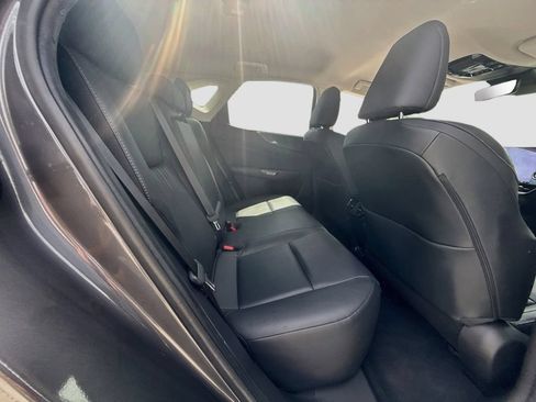 Used 2024 Lexus NX 250 FWD w/ Towing Package (2000 Lbs) image 30