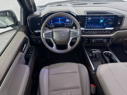 Used 2024 Chevrolet Silverado 1500 RST image 25