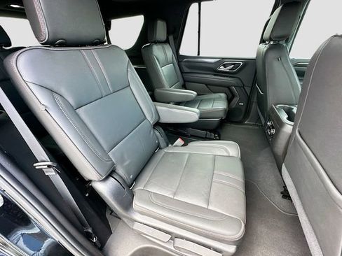 Used 2021 Chevrolet Tahoe RST w/ Luxury Package AWD/4WD image 29
