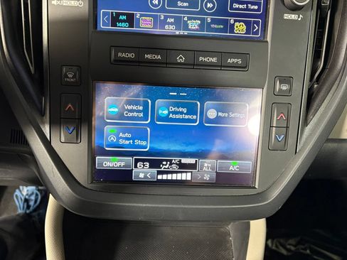 Used 2025 Subaru Forester AWD/4WD image 17