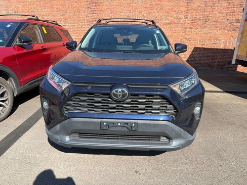 Used 2019 Toyota RAV4 XLE w/ Convenience Package AWD/4WD image 2