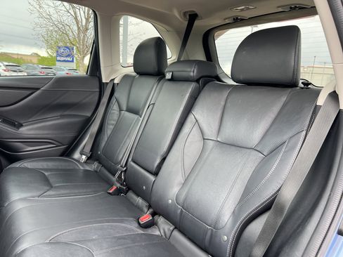 Used 2022 Subaru Forester Touring image 23
