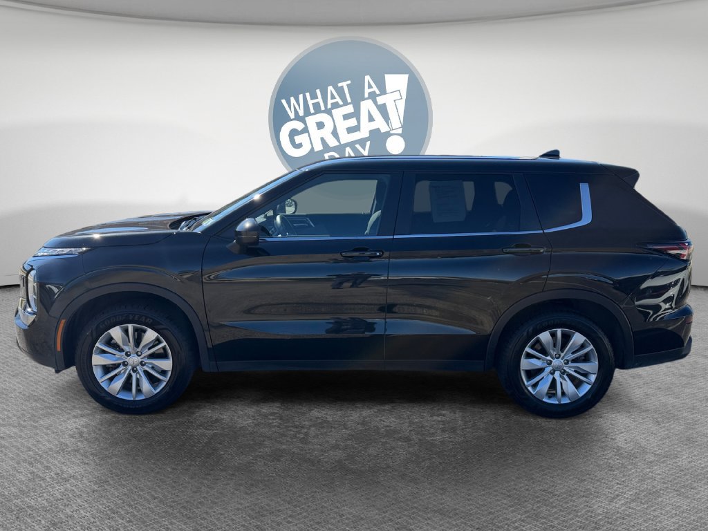 Used 2025 Mitsubishi Outlander ES AWD/4WD image 7