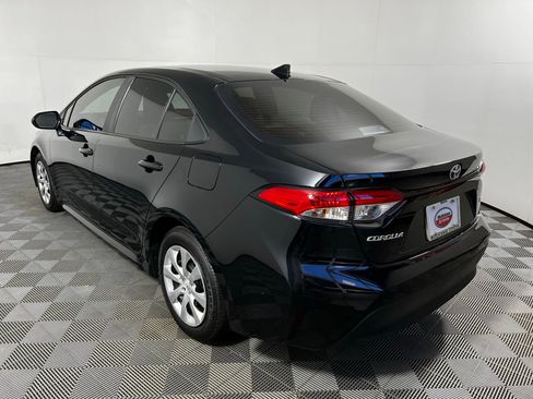 Certified 2025 Toyota Corolla LE FWD image 7
