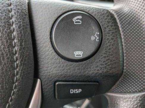 Used 2015 Toyota Corolla LE image 19