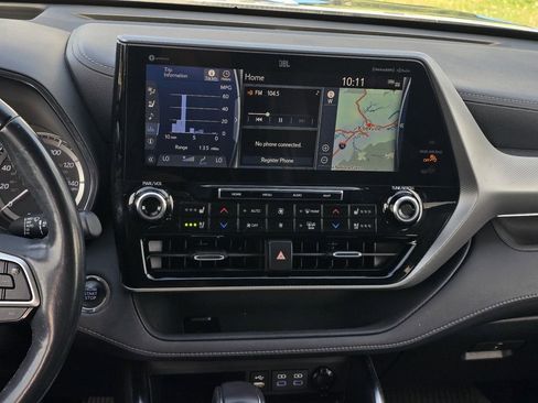 Used 2022 Toyota Highlander Platinum image 15