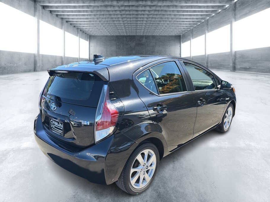 Used 2016 Toyota Prius C Four FWD image 3