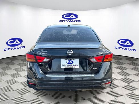 Used 2023 Nissan Altima 2.5 SV image 5