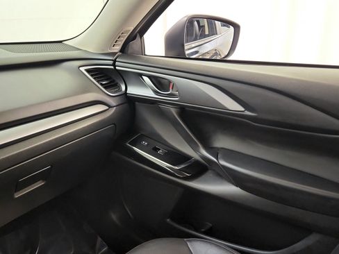 Used 2023 MAZDA CX-9 Touring Plus AWD/4WD image 24