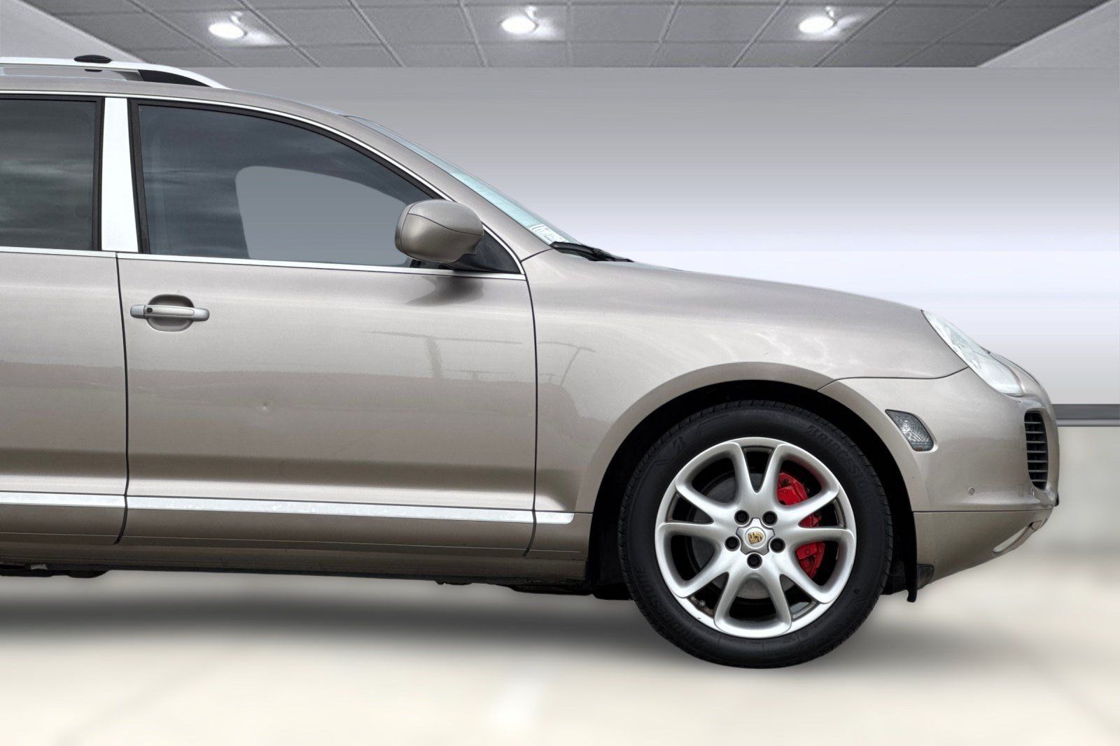 Used 2004 Porsche Cayenne Turbo AWD/4WD image 35