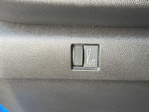 Used 2023 Chevrolet Colorado Trail Boss image 42