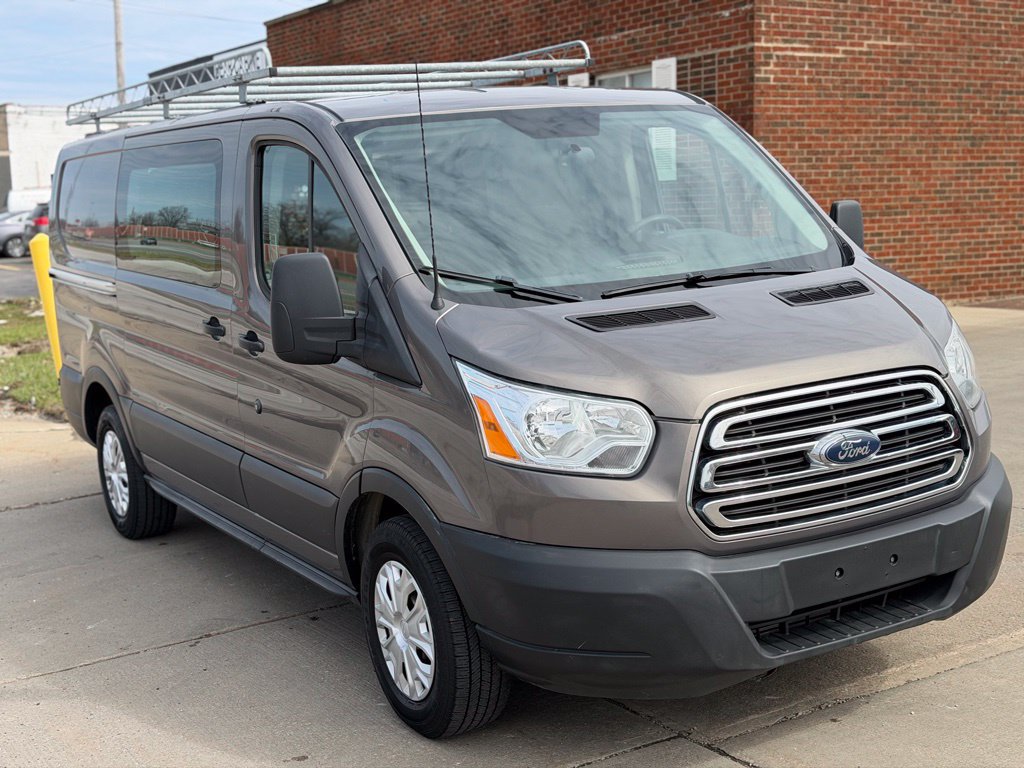Used 2015 Ford Transit 150 130 Low Roof RWD image 3