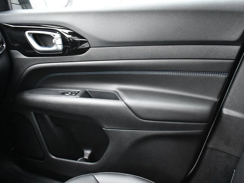 New 2026 Jeep Compass Latitude AWD/4WD image 16