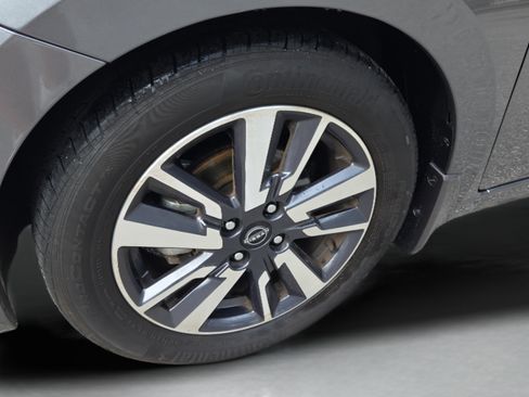 Used 2024 Nissan Versa S w/ S Plus Package FWD image 28