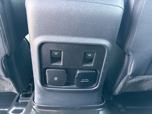 Used 2023 Ford Bronco Wildtrak AWD/4WD image 26