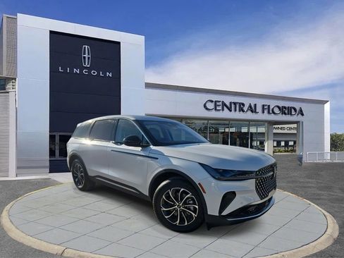 New 2026 Lincoln Nautilus Premier AWD/4WD image 28