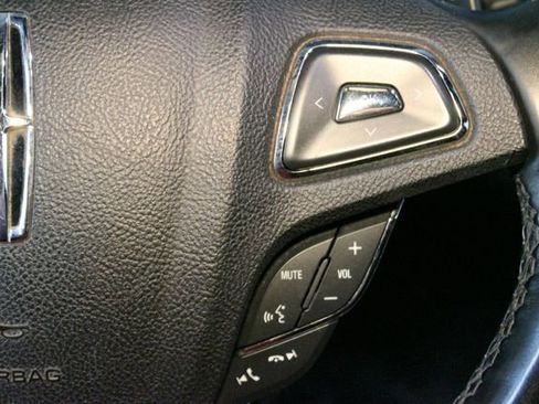Used 2017 Lincoln MKC Select AWD/4WD image 23