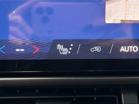 New 2026 Chevrolet Equinox EV RS FWD image 22