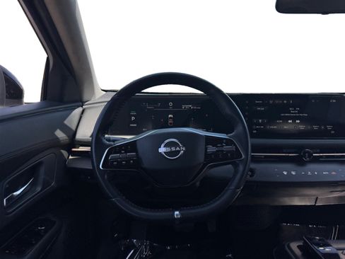 Used 2023 Nissan Ariya FWD image 12