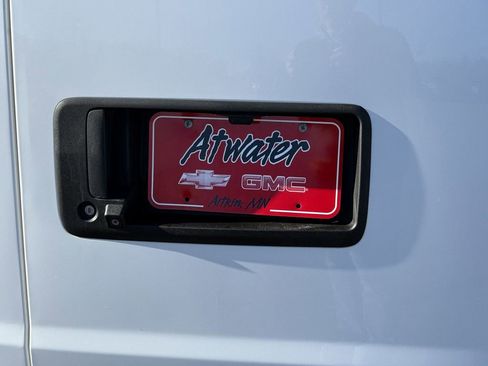 Used 2017 Chevrolet Express 2500 LS image 27