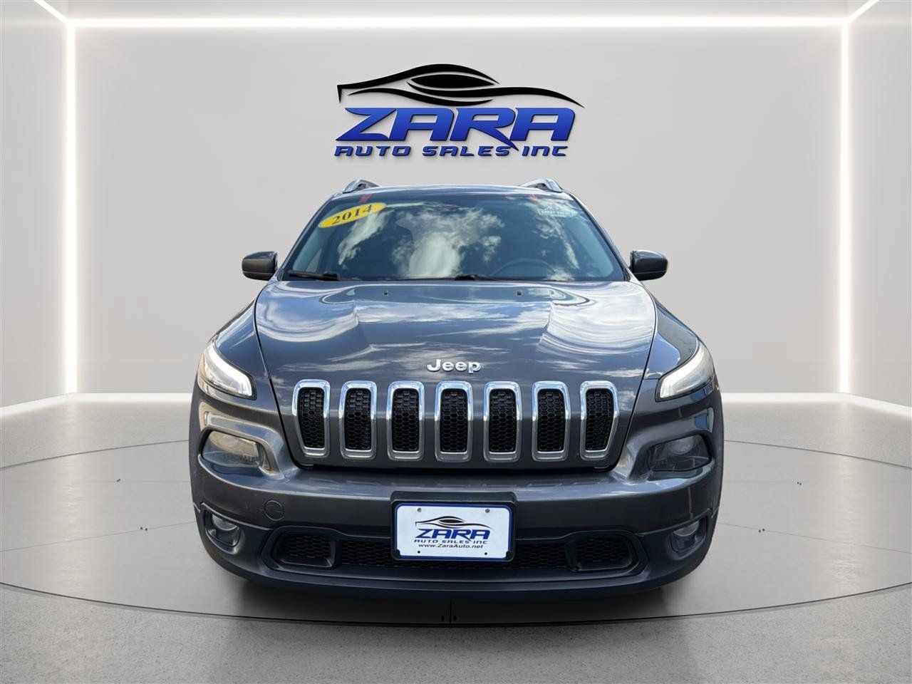 Used 2014 Jeep Cherokee Latitude w/ Cold Weather Group AWD/4WD image 2