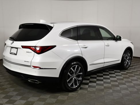 Certified 2024 Acura MDX w/ Technology Package AWD/4WD image 6