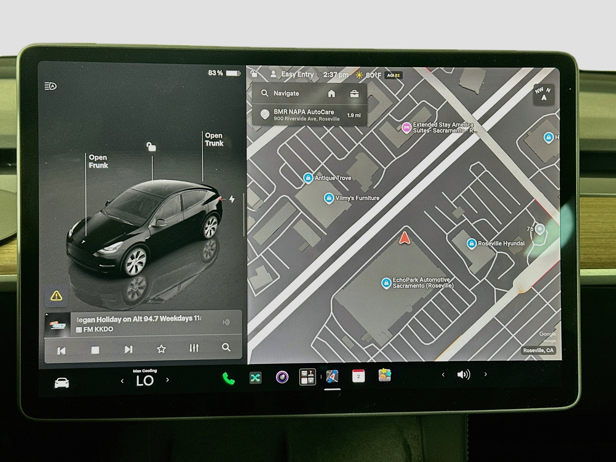 Used 2024 Tesla Model Y Long Range AWD/4WD image 21