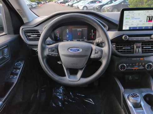 Used 2025 Ford Escape Active AWD/4WD image 15