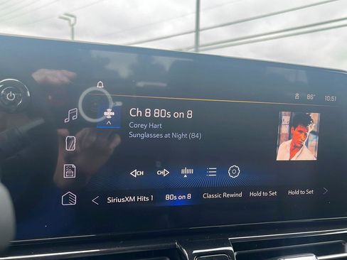 New 2025 Chevrolet TrailBlazer RS w/ Convenience Package image 18