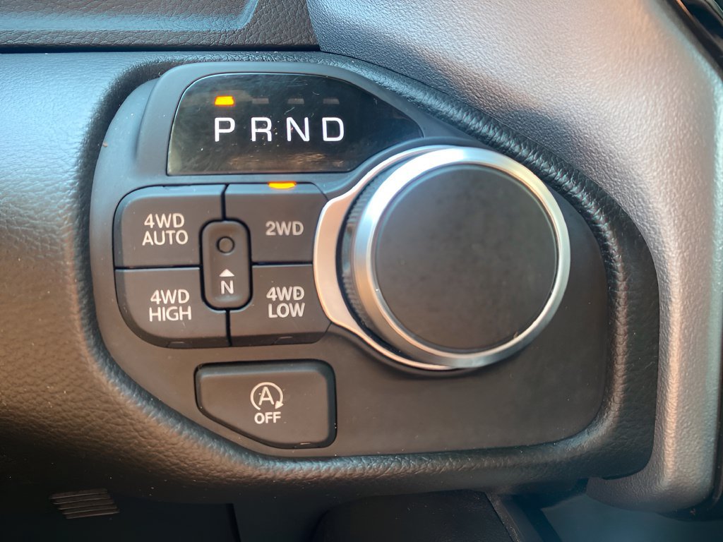 Used 2025 RAM 1500 Big Horn AWD/4WD image 24
