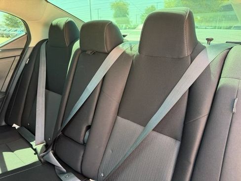 Used 2021 Nissan Sentra SV FWD image 19