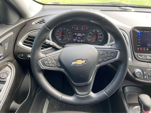 Used 2023 Chevrolet Malibu RS w/ LPO, Floor Liner Package FWD image 17