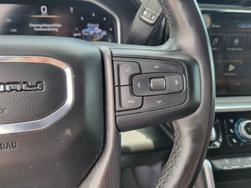 Used 2024 GMC Sierra 2500 Denali Ultimate AWD/4WD image 13
