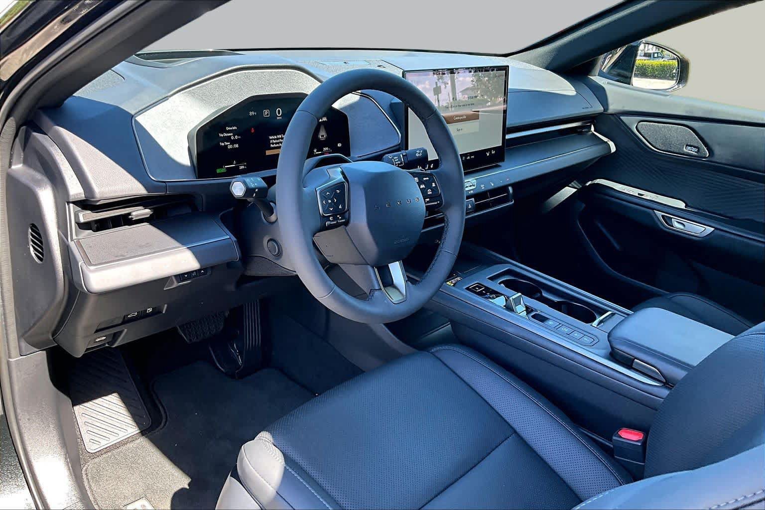 Used 2026 Lexus ES 350h w/ Accessory Package (K3) FWD image 18
