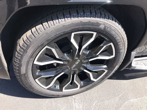 New 2025 GMC Sierra EV Denali AWD/4WD image 10