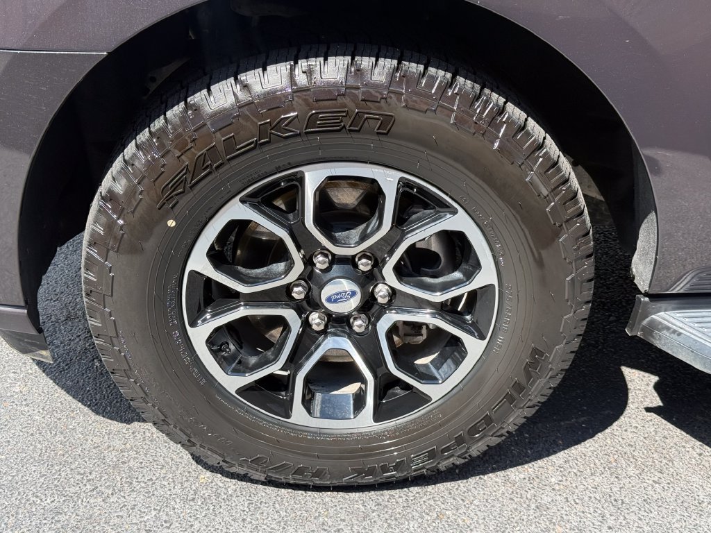 Used 2024 Ford Expedition XLT RWD image 43