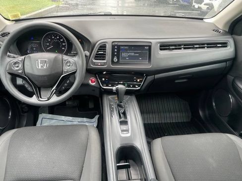 Used 2019 Honda HR-V EX image 10